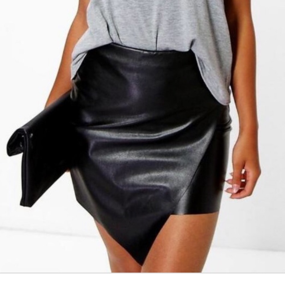 boohoo Petite Asymmetric PU Mini Skirt in black